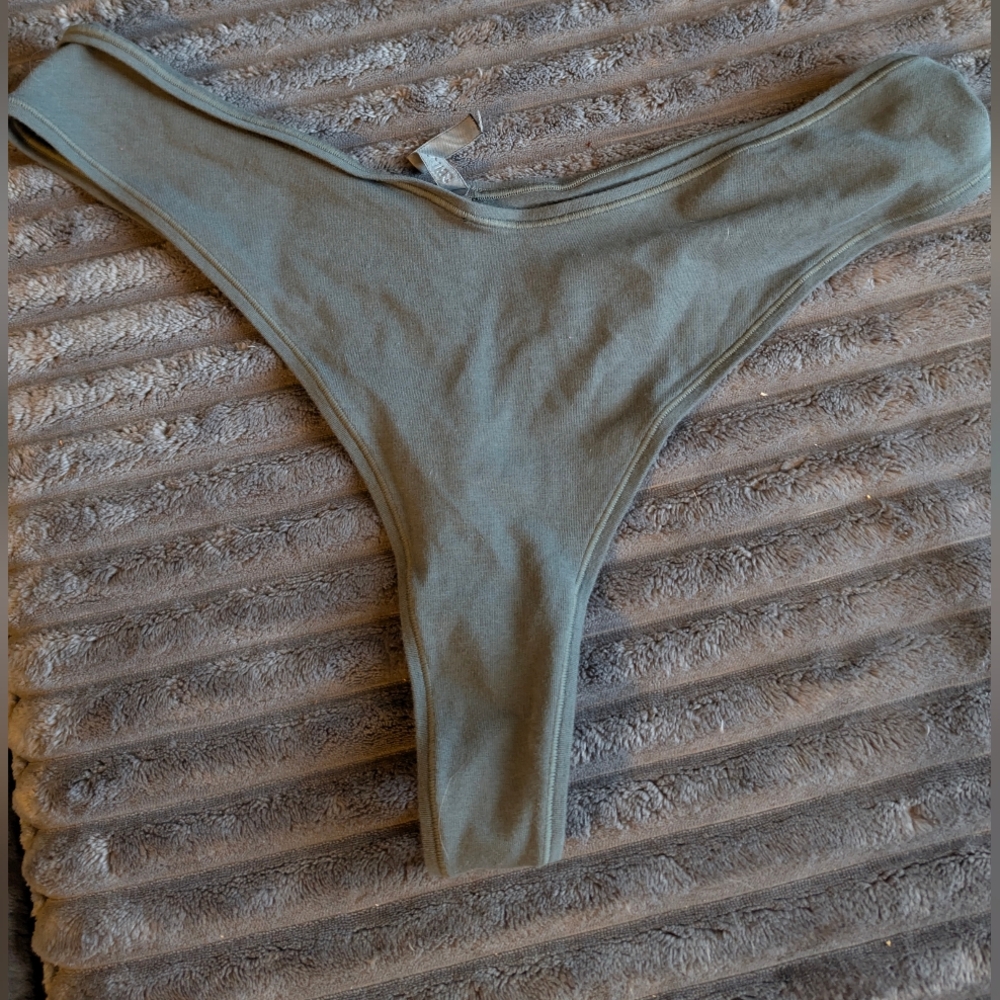 SKIMS Olive Green Panties